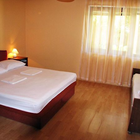 Apartments Miljak Omis Ngoại thất bức ảnh