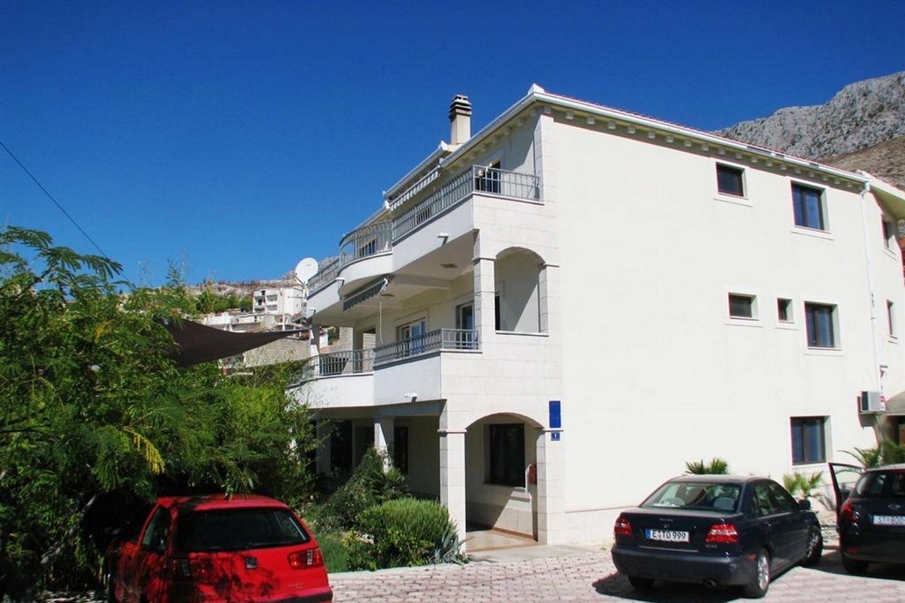 Apartments Miljak Omis Ngoại thất bức ảnh